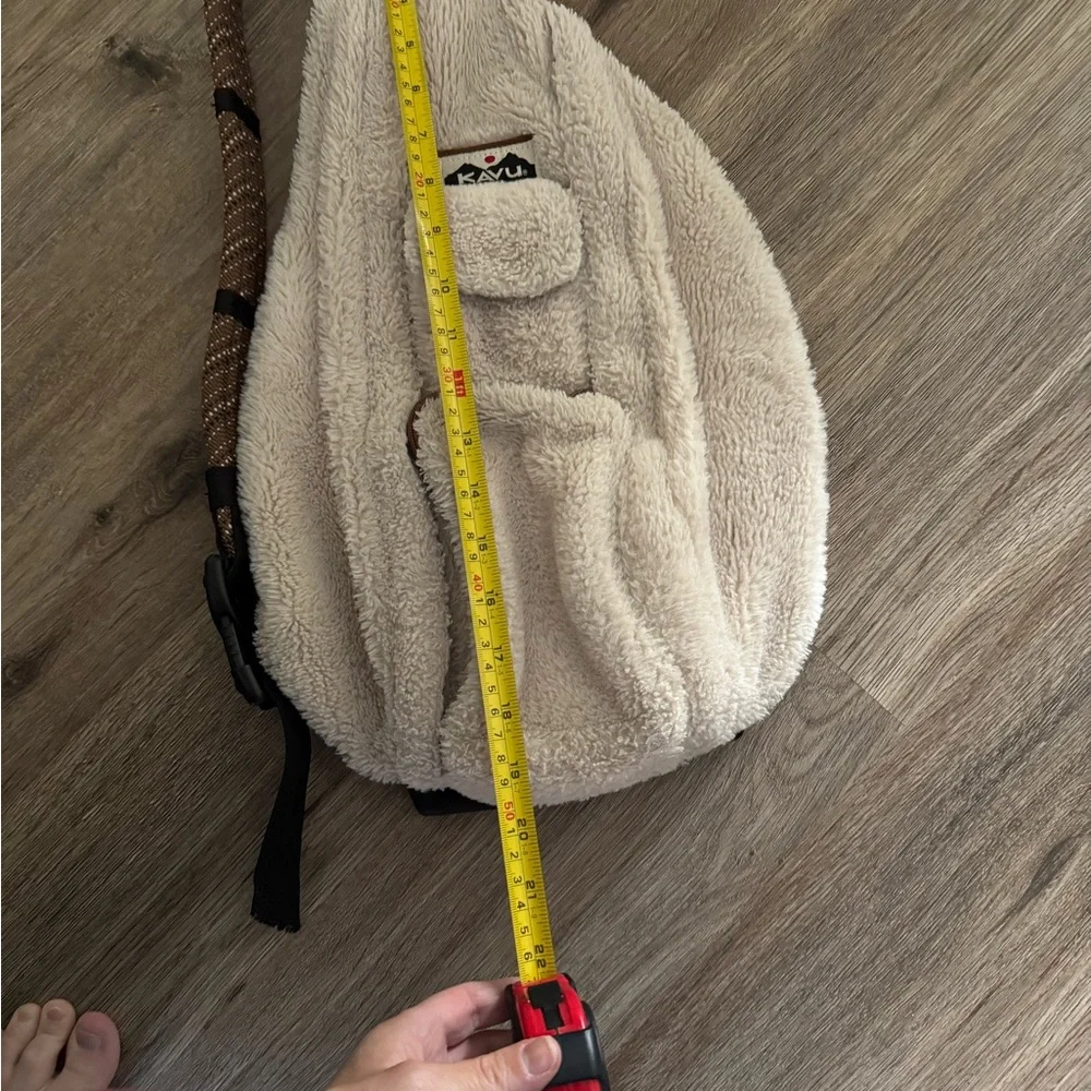 KAVU original Sherpa fuzz snug Cream Sling Bag